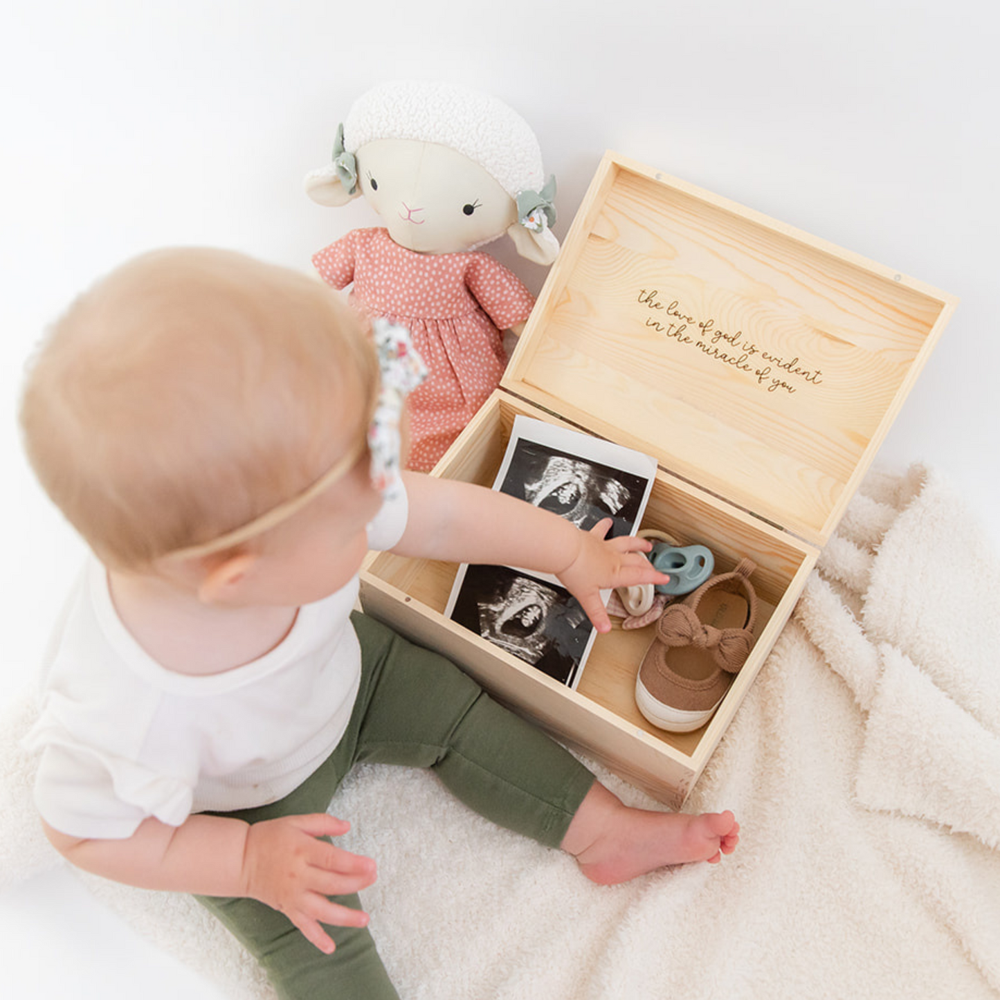 Baby Keepsake Box | Handwriting Minimalistic Design